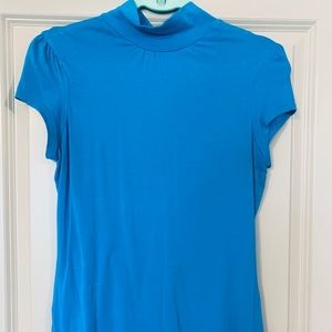 💙 Mock turtleneck dressy top! 💙